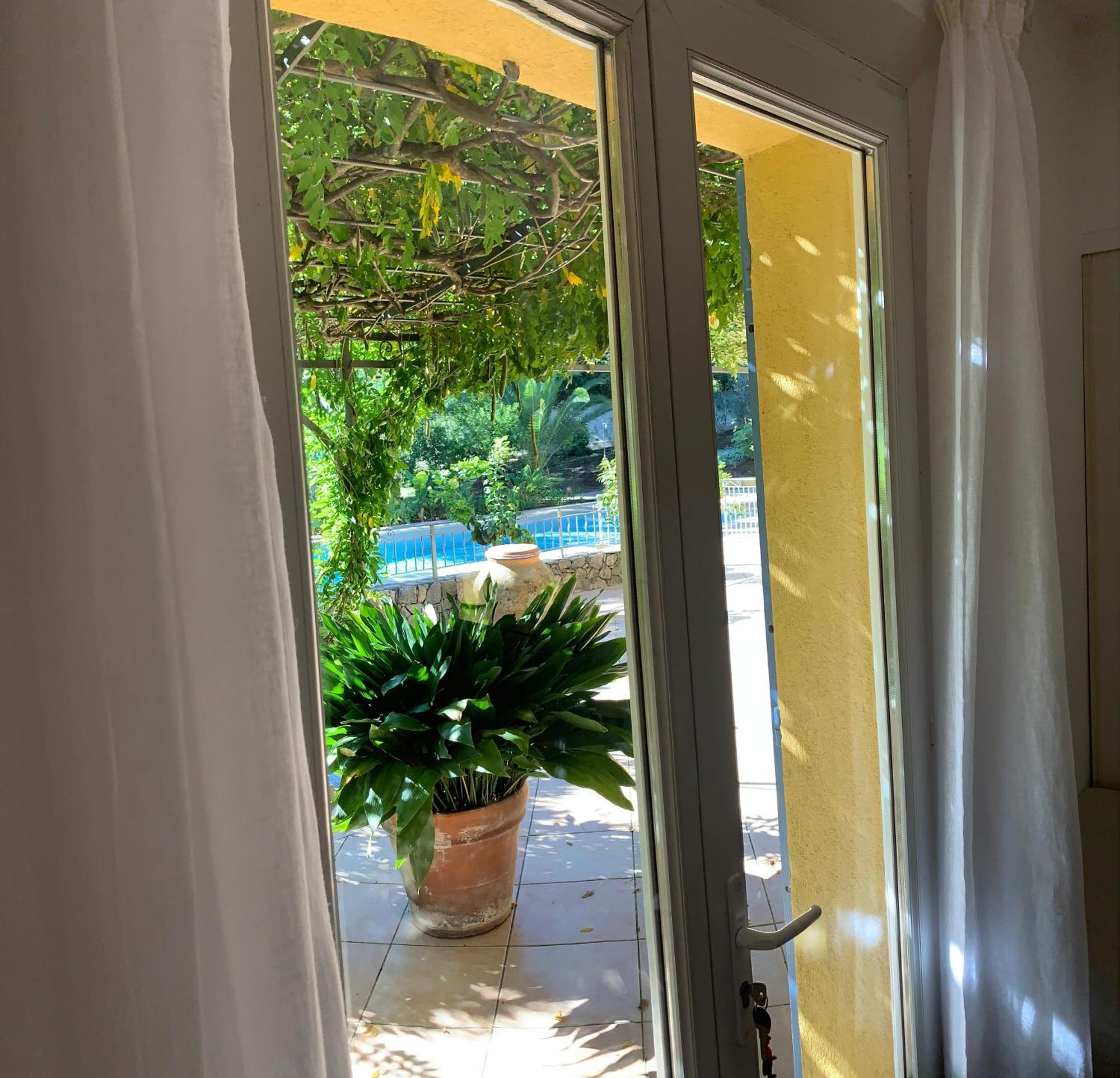 Sous Les Pins Parasols Vidauban Eksteriør bilde